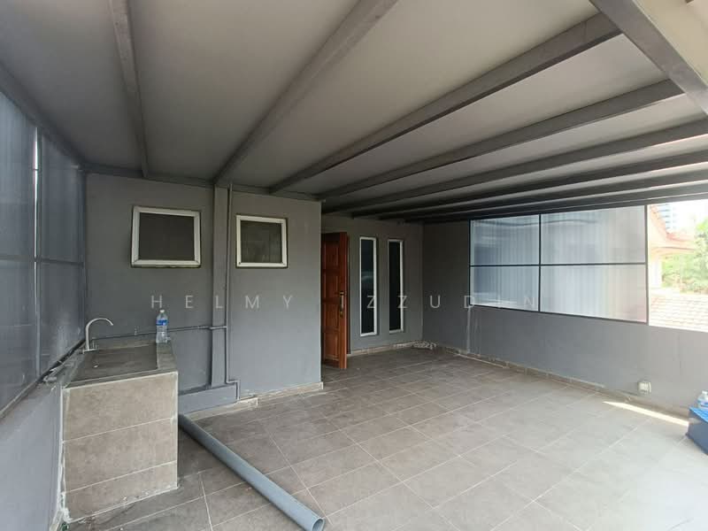 Puchong Utama (Seksyen 1) untuk Untuk Dijual - RM 570,000, Mac 2026 - Exterior - PropertyGuru.com.my