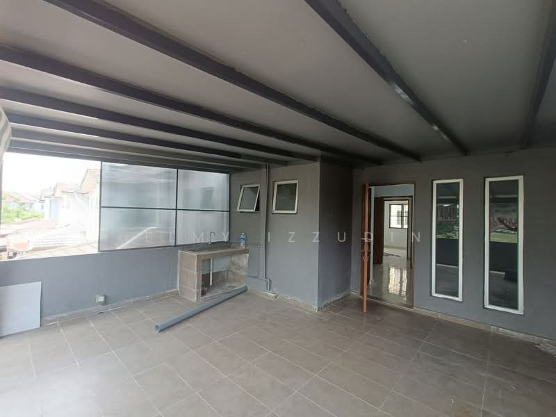 Puchong Utama (Seksyen 1) untuk Untuk Dijual - RM 570,000, Mac 2026 - Exterior - PropertyGuru.com.my