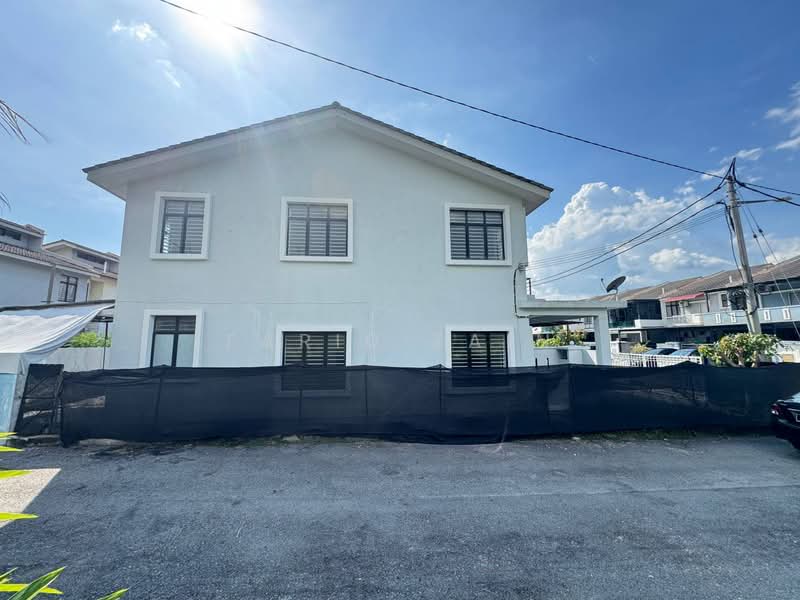 2-storey Terraced House for Sale in Saujana Rawang (Rawang) - Farid Zain - Exterior - PropertyGuru.com.my