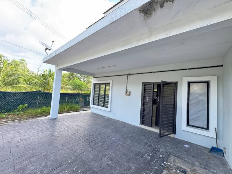 2-storey Terraced House for Sale in Saujana Rawang (Rawang) - Farid Zain - Exterior - PropertyGuru.com.my