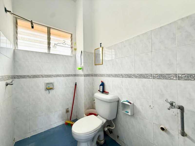 Pangsapuri Sri Camellia untuk Untuk Dijual - RM 249,000, Feb 2026 - Bathroom - PropertyGuru.com.my
