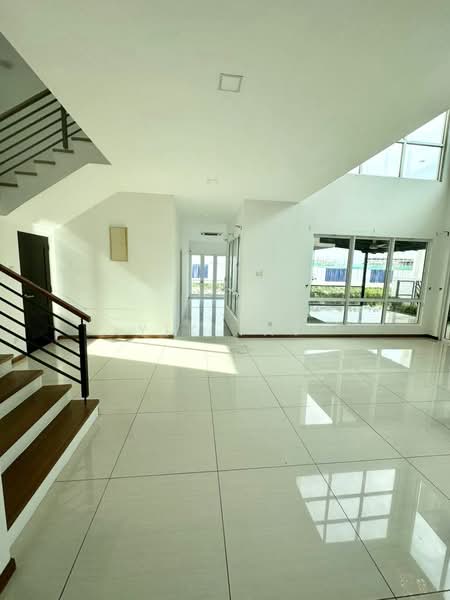 Bungalow for Sale in Senibong (Permas Jaya) - Yik Tat - Living Room - PropertyGuru.com.my