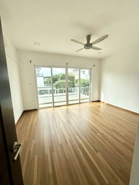 Bungalow for Sale in Senibong (Permas Jaya) - Yik Tat - Living Room - PropertyGuru.com.my