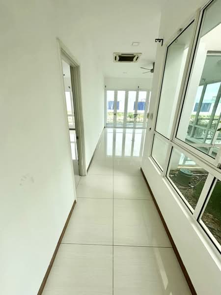 Bungalow for Sale in Senibong (Permas Jaya) - Yik Tat - Corridor - PropertyGuru.com.my