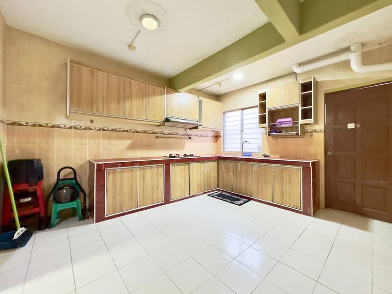 Facing Open Double Storey Terrace Taman Bukit Kemuning untuk Untuk Dijual - RM 350,000, Feb 2026 - PropertyGuru.com.my