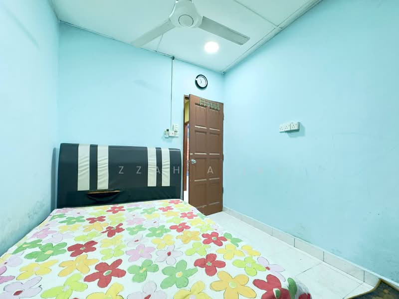 Facing Open Double Storey Terrace Taman Bukit Kemuning untuk Untuk Dijual - RM 350,000, Feb 2026 - PropertyGuru.com.my