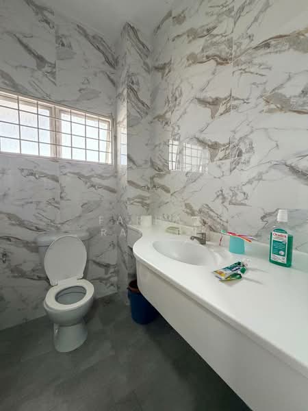 2-storey Terraced House for Sale in Kota Damansara (Selangor) - Farhan Rafael - Bathroom - PropertyGuru.com.my