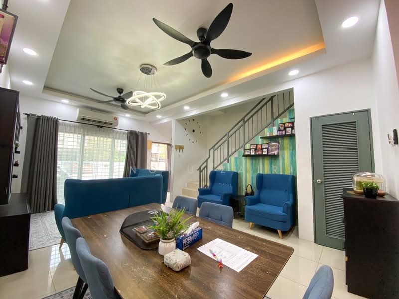 SAUJANA PERDANA untuk Untuk Dijual - RM 460,000, Mac 2026 - Living Room - PropertyGuru.com.my