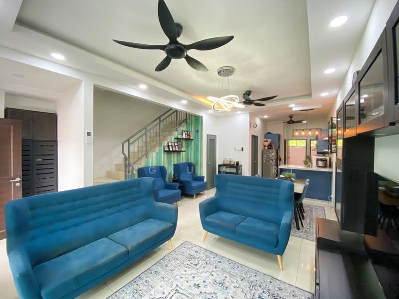 SAUJANA PERDANA untuk Untuk Dijual - RM 460,000, Mac 2026 - Living Room - PropertyGuru.com.my