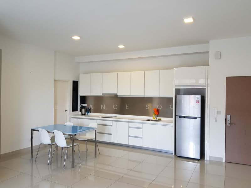 Meridin Suites @ The Meridin untuk Untuk Disewa - RM 2,400 /bulan, Feb 2026 - Kitchen - PropertyGuru.com.my