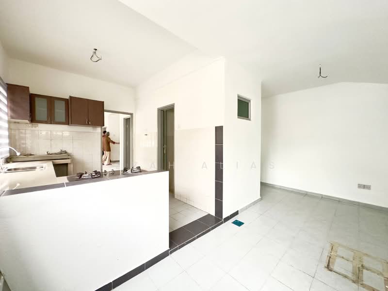 End Lot Double Storey Terrace Saujana Utama 1 untuk Untuk Dijual - RM 495,000, Mac 2026 - PropertyGuru.com.my