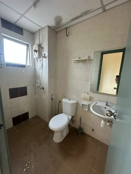 Service Residence for Rent at The Academia @ South City Plaza - Jovi Soh - Bathroom - PropertyGuru.com.my
