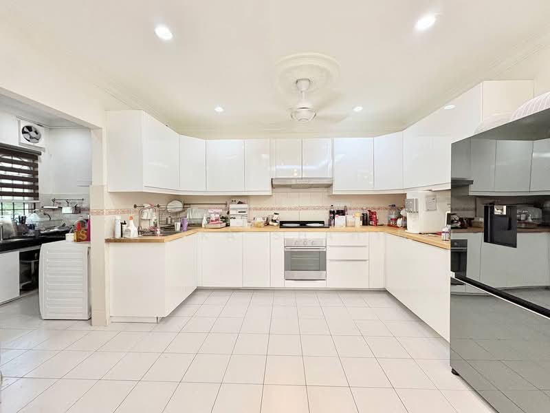 Seksyen 7 untuk Untuk Dijual - RM 870,000, Feb 2026 - Kitchen - PropertyGuru.com.my