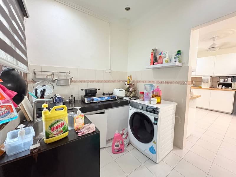Seksyen 7 untuk Untuk Dijual - RM 870,000, Feb 2026 - Kitchen - PropertyGuru.com.my