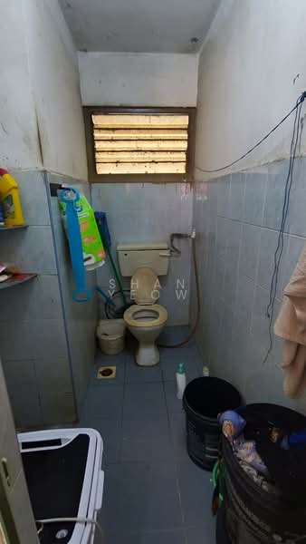 Taman Pelangi untuk Untuk Dijual - RM 150,000, Feb 2026 - Bathroom - PropertyGuru.com.my