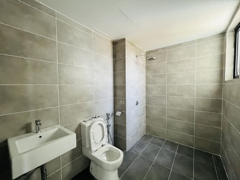 Service Residence for Sale at The Louvre @ Country Heights - Darren Toh - Bathroom - PropertyGuru.com.my