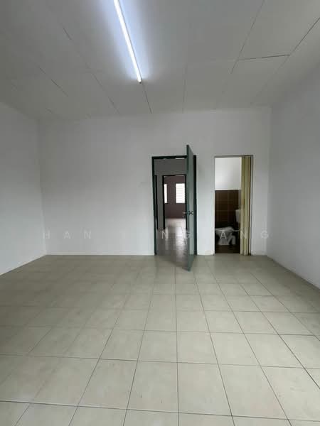 2-storey Terraced House for Sale in Pasir Gudang (Johor) - Han Yong Ang - Living Room - PropertyGuru.com.my