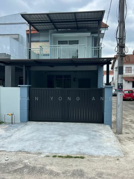2-storey Terraced House for Sale in Pasir Gudang (Johor) - Han Yong Ang - Exterior - PropertyGuru.com.my