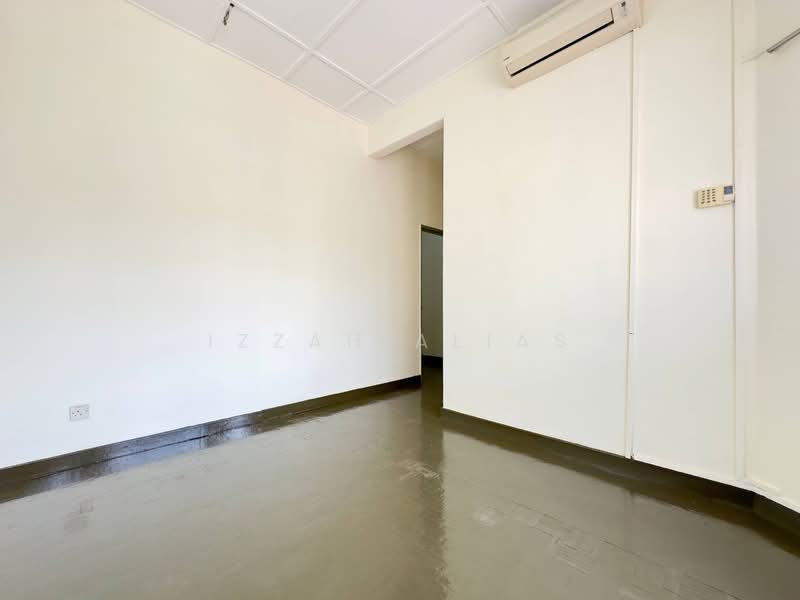 RENOVATED Double Storey Terrace Taman Subang Indah untuk Untuk Dijual - RM 648,000, Feb 2026 - PropertyGuru.com.my