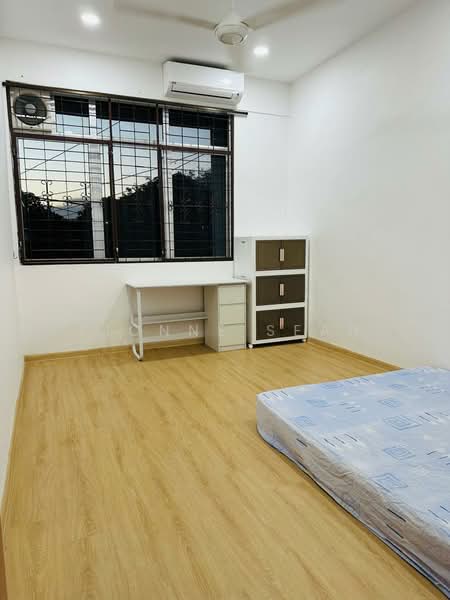 Desa Aman untuk Untuk Dijual - RM 210,000, Feb 2026 - Bedroom - PropertyGuru.com.my