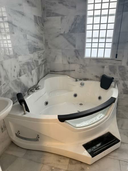 Semi-Detached House for Sale in Bandar Putra Permai (Seri Kembangan) - Arnica Low - PropertyGuru.com.my