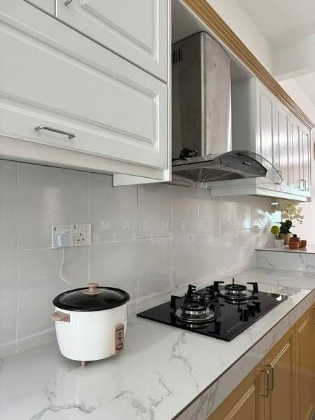 2-storey Terraced House for Rent in Dengkil (Selangor) - Maznee Realtor - Kitchen - PropertyGuru.com.my