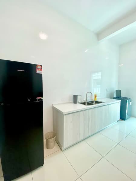 ECO HORIZON 2 untuk Untuk Disewa - RM 2,800 /bulan, Mac 2026 - Kitchen - PropertyGuru.com.my