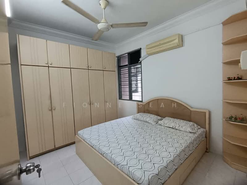 Flat for Sale at Taman Mas Flat, Bayan Lepas - Fionne Seah - Bedroom - PropertyGuru.com.my