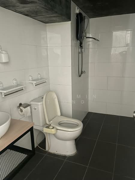 SOHO @ Empire City untuk Untuk Disewa - RM 1,199 /bulan, Feb 2026 - Bathroom - PropertyGuru.com.my