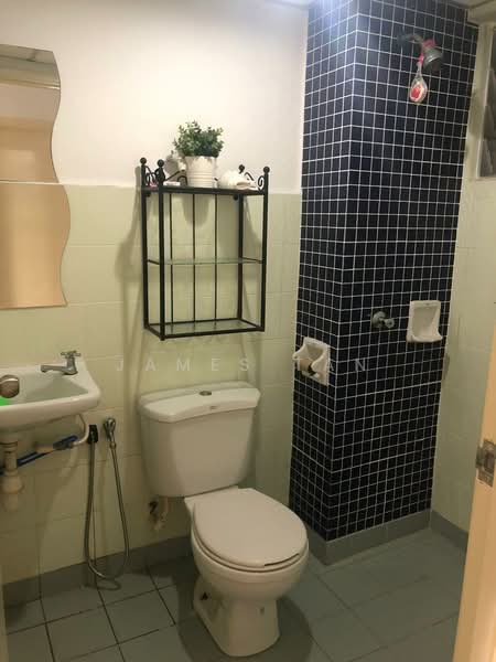 Condominium for Rent at Perdana Exclusive - James Tan - Bathroom - PropertyGuru.com.my