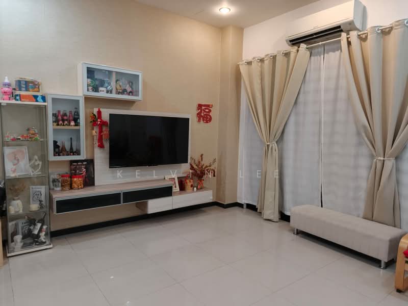 Double Storey Terrace at Bukit Juru for Sale untuk Untuk Dijual - RM 620,000, Mac 2026 - Living Room - PropertyGuru.com.my