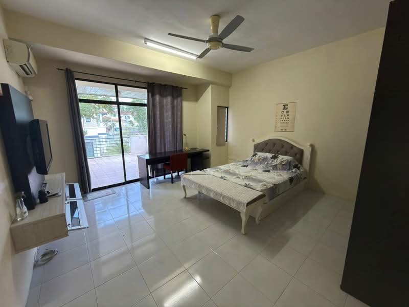 3-storey Terraced House for Sale in Juru (Penang) - Kelvin Lee - Bedroom - PropertyGuru.com.my