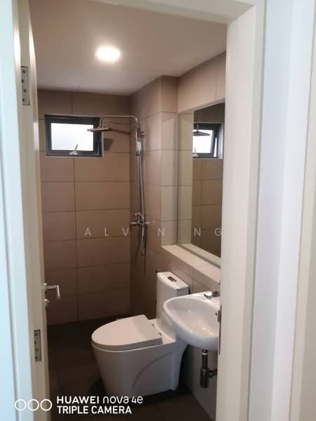 Lakefront Residence untuk Untuk Dijual - RM 598,000, Apr 2026 - Bathroom - PropertyGuru.com.my