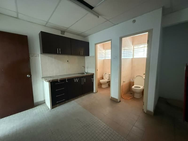 Shop / Office for Rent in George Town (Penang) - Welwits Sim - Kitchen - PropertyGuru.com.my