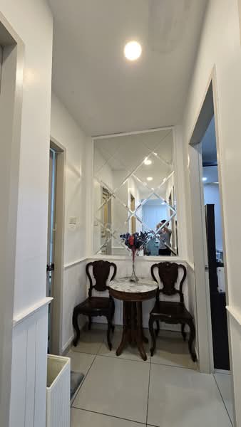 Service Residence for Sale at Parkland Residence - Jojo Tan - Interior - PropertyGuru.com.my