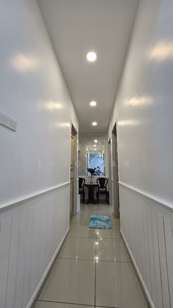 Service Residence for Sale at Parkland Residence - Jojo Tan - Corridor - PropertyGuru.com.my