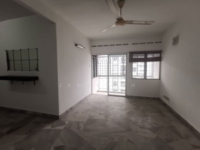 Subang Perdana Goodyear Court 6 untuk Untuk Dijual - RM 350,000, Feb 2026 - Living Room - PropertyGuru.com.my