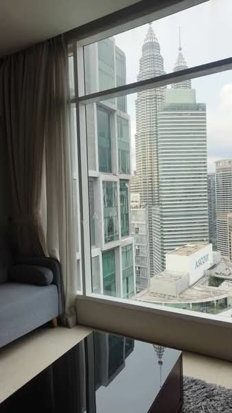 Soho Suites Serviced Residence @ KLCC untuk Untuk Disewa - RM 3,500 /bulan, Feb 2026 - Living Room - PropertyGuru.com.my