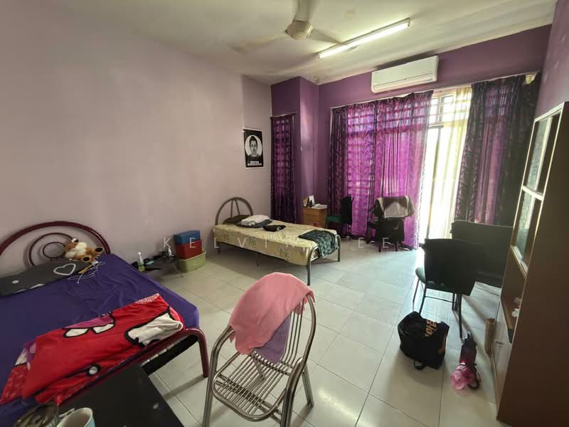 2-storey Terraced House for Sale in Juru (Penang) - Kelvin Lee - Bedroom - PropertyGuru.com.my