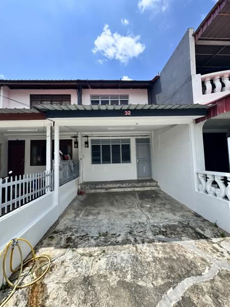 1-storey Terraced House for Rent in Taman Johor Jaya (Johor Bahru) - Jia Xi - Exterior - PropertyGuru.com.my
