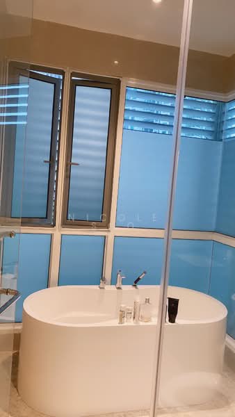 Condominium for Rent at Pavilion Hilltop - Nicole Soo - Bathroom - PropertyGuru.com.my
