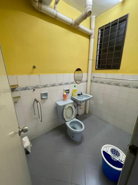 2-storey Terraced House for Sale in Taman Desa Cemerlang (Ulu Tiram) - Joyce Ong - Bathroom - PropertyGuru.com.my