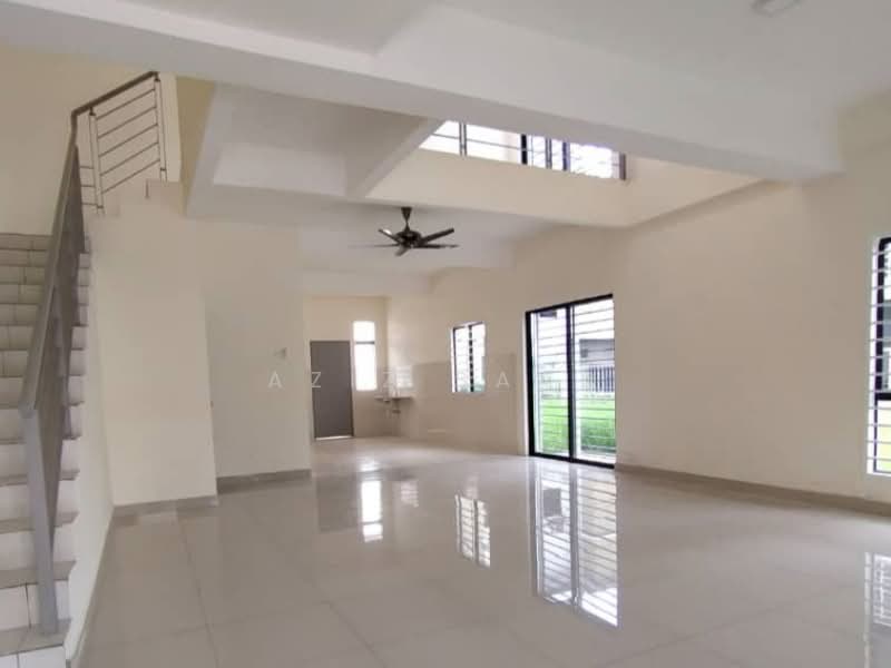 Bandar Saujana Utama untuk Untuk Dijual - RM 699,000, Mac 2026 - Living Room - PropertyGuru.com.my