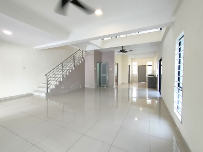 Bandar Saujana Utama untuk Untuk Dijual - RM 699,000, Mac 2026 - Living Room - PropertyGuru.com.my