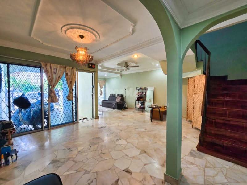 2-storey Terraced House for Sale in Taman Cempaka (Ampang) - M.J Zairin - Living Room - PropertyGuru.com.my