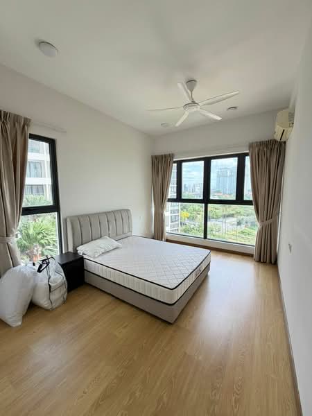 Bay Point @ Country Garden Danga Bay untuk Untuk Disewa - RM 2,900 /bulan, Mac 2026 - Bedroom - PropertyGuru.com.my