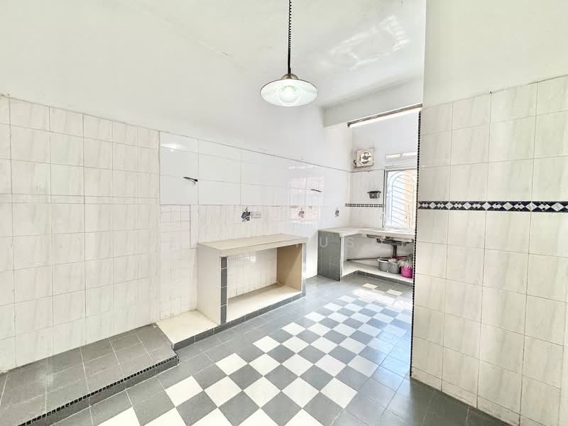 Taman Mutiara Indah untuk Untuk Dijual - RM 440,000, Mac 2026 - Kitchen - PropertyGuru.com.my