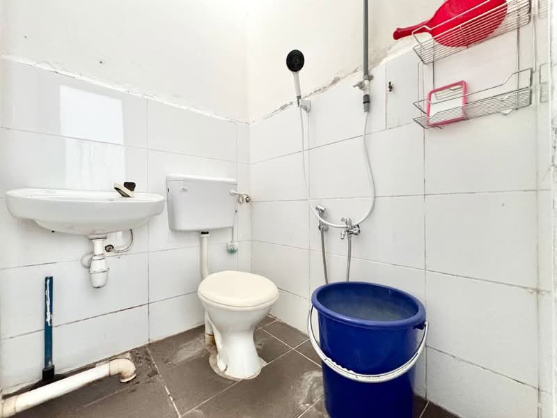 Taman Mutiara Indah untuk Untuk Dijual - RM 440,000, Mac 2026 - Bathroom - PropertyGuru.com.my