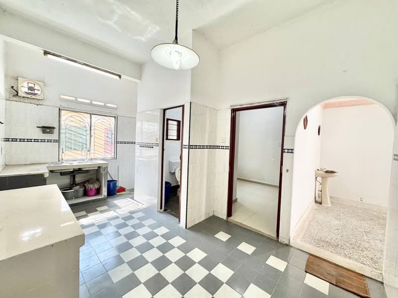 Taman Mutiara Indah untuk Untuk Dijual - RM 440,000, Mac 2026 - Kitchen - PropertyGuru.com.my