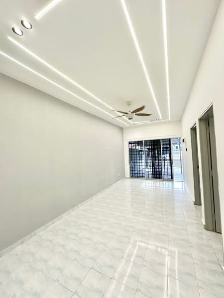 1-storey Terraced House for Sale in Taman Perindustrian Senai (Senai) - Melinda Ee - Living Room - PropertyGuru.com.my